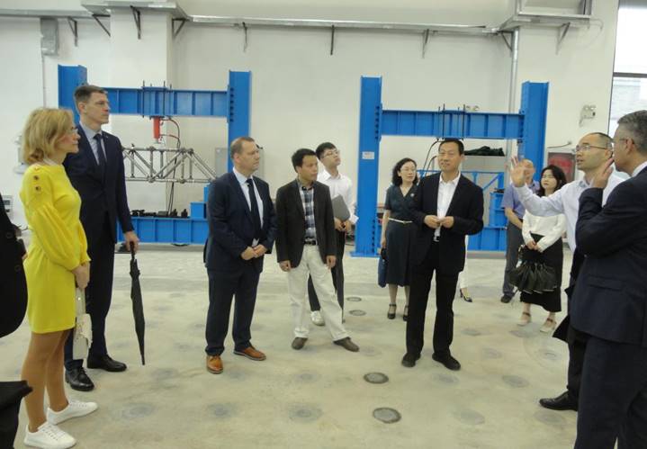 说明: //jzgcsy.hswzh.com/__local/3/59/F0/FBE45B2F0559C966F1F011D9592_92421C23_14C3F.jpg